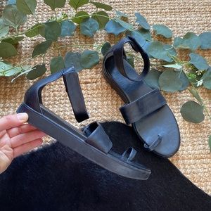 Via spiga leather platform sandal size 10